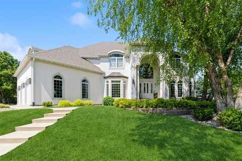 3217 Ridgetop Road, Ames, IA 50014