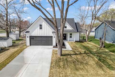 407 Vine Street, Cambridge, IA 50046