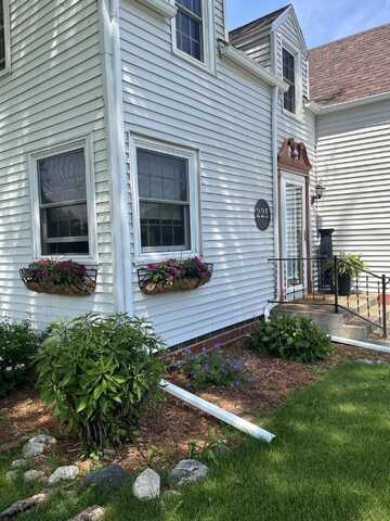 225 S Vine Street, Roland, IA 50236