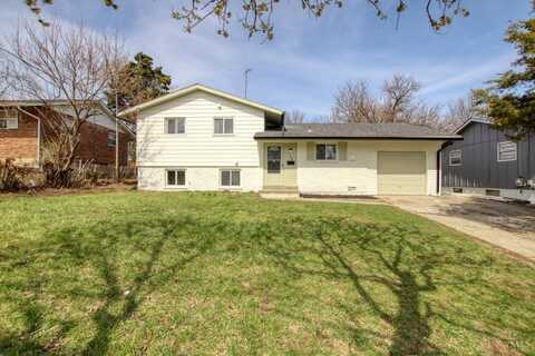 796 Fairborn Road, Forest Park, OH 45240
