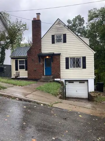 3161 Sunshine Avenue, Cincinnati, OH 45211
