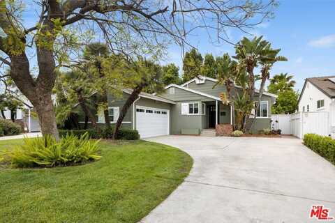 13021 Delano St, Valley Glen, CA 91401