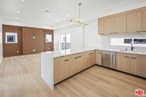 11010 Hortense St, North Hollywood, CA 91602