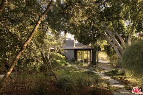 1338 Glen Oaks Blvd, Pasadena, CA 91105