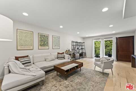 10854 Morrison St, North Hollywood, CA 91601