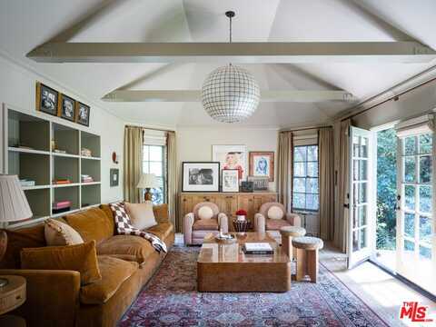 7666 Woodrow Wilson Dr, Los Angeles, CA 90046