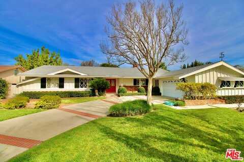 23431 Clarendon St, Woodland Hills, CA 91367