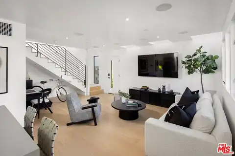 1805 Penmar Ave, Venice, CA 90291