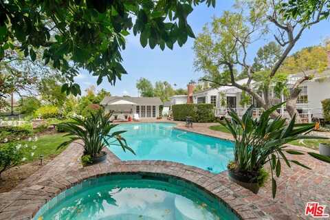 17949 Karen Dr, Encino, CA 91316