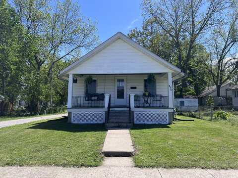470 Thomas ST, Marshall, MO 65340