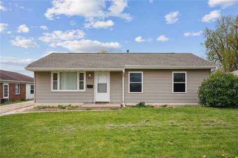 3815 Oakland Road NE, Cedar Rapids, IA 52402