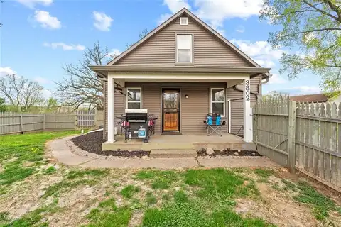 3802 Tipton Road, Muscatine, IA 52761