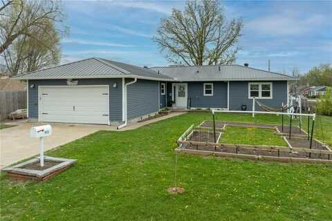 921 36th NE, Cedar Rapids, IA 52402