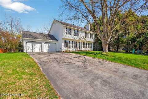 4 Middleborough Court, Wilton, NY 12831