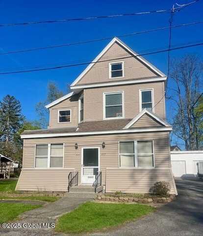 425 Cora Street, Schenectady, NY 12306