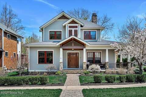 20 Oak Ridge Boulevard, Saratoga Springs, NY 12866