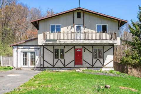 11 Charl Lane, Brunswick, NY 12180