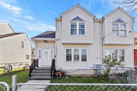 744 Hamilton Street, Schenectady, NY 12307