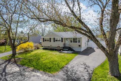 38 Dover Drive, Colonie, NY 12110