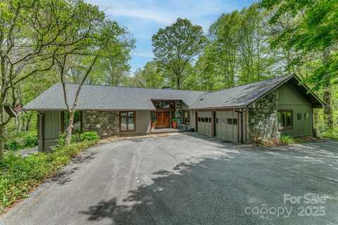 207 Kingfisher Road, Brevard, NC 28712