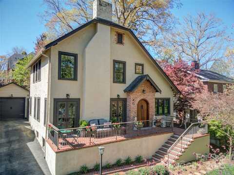 15 Warwick Road, Asheville, NC 28803