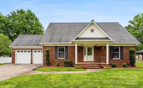 102 Sussex Avenue, Cherryville, NC 28021