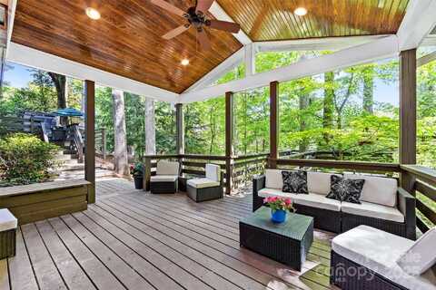 3329 Winnipeg Circle, Charlotte, NC 28210