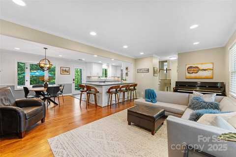 3329 Winnipeg Circle, Charlotte, NC 28210