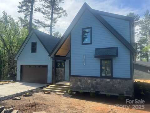 154 Osceola Road, Hendersonville, NC 28739