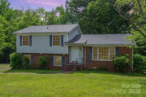 7106 Marlbrook Drive, Charlotte, NC 28212