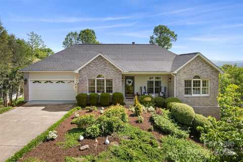 301 Governors Drive, Hendersonville, NC 28791