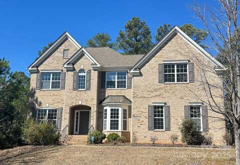 16446 Doves Canyon Lane, Charlotte, NC 28278