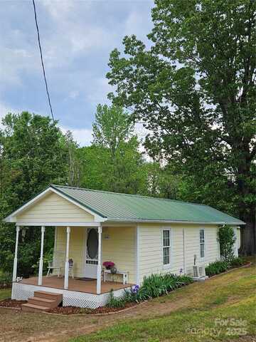 504 Pineburr Avenue SW, Valdese, NC 28690
