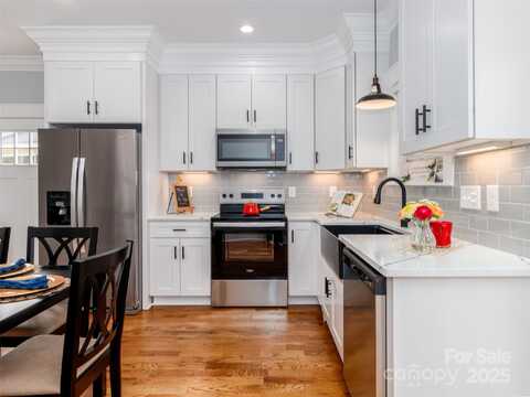 2302 Jordi Way, Charlotte, NC 28213