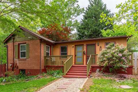 100 Park Ridge Avenue, Swannanoa, NC 28778