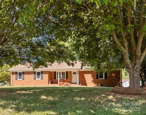 250 Log Barn Road, Salisbury, NC 28146