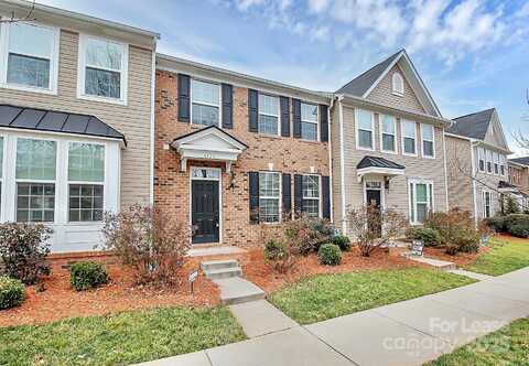 6826 Colonial Garden Drive, Huntersville, NC 28078