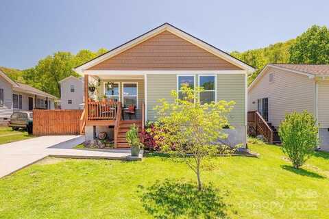 10 Half Moon Drive, Swannanoa, NC 28778