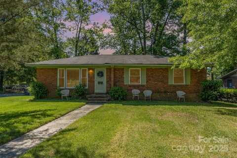 1301 Burnwick Court, Charlotte, NC 28213