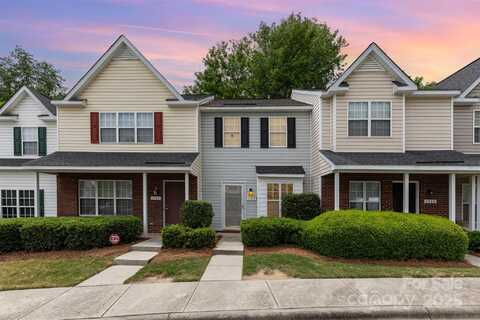 1766 Forest Side Lane, Charlotte, NC 28213