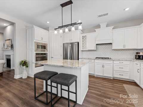 4012 Moxie Way, Charlotte, NC 28215