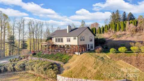 246 Pinnacle Mountain Road, Zirconia, NC 28790