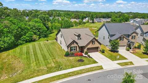 475 Hunton Forest Drive NW, Concord, NC 28027
