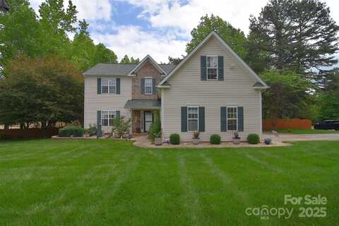 9106 Dogwood Ridge Drive, Charlotte, NC 28227