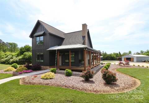 25674 Old School Road, Oakboro, NC 28129