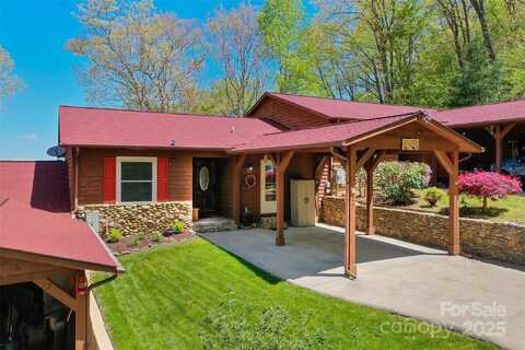 927 Henry Dingus Way, Maggie Valley, NC 28751