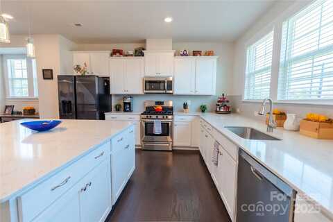 7803 Reunion Row Drive, Charlotte, NC 28277