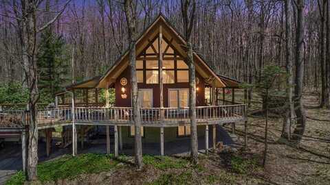 142 Juniper Ln, Rockwood, PA 15557