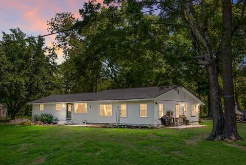 1192 Church Of God Road, Bonneau, SC 29431