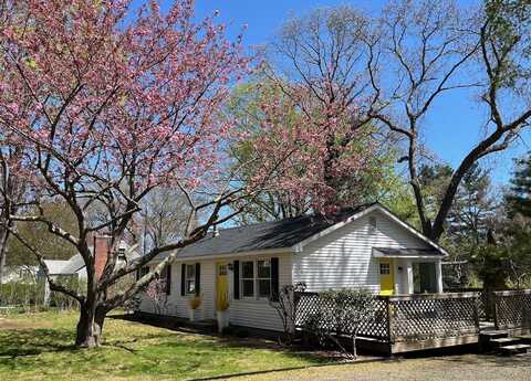 55 Woodland Road, Madison, CT 06443